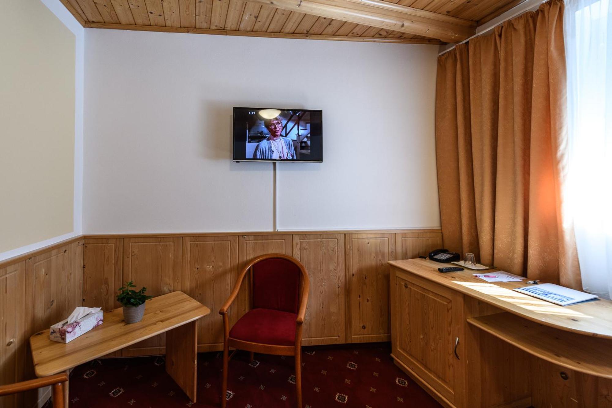 Sport-V-Hotel Hrotovice Eksteriør bilde