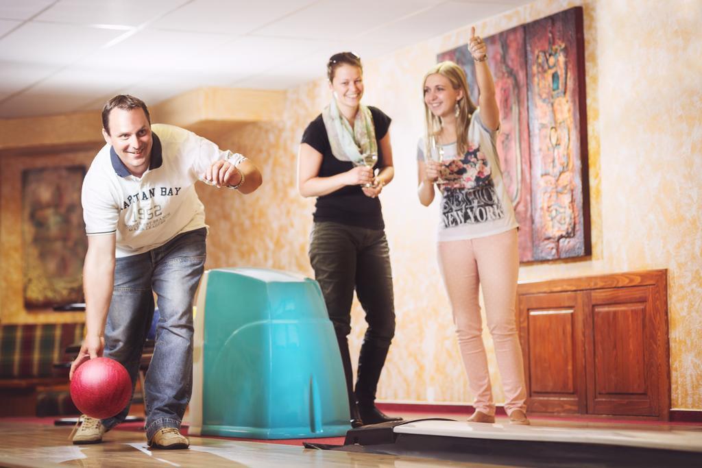 Sport-V-Hotel Hrotovice Eksteriør bilde